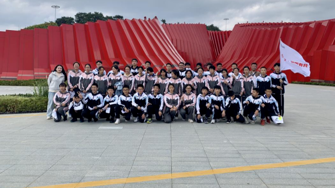 “红飘带”迎来首批研学团 沉浸式体验长征文化